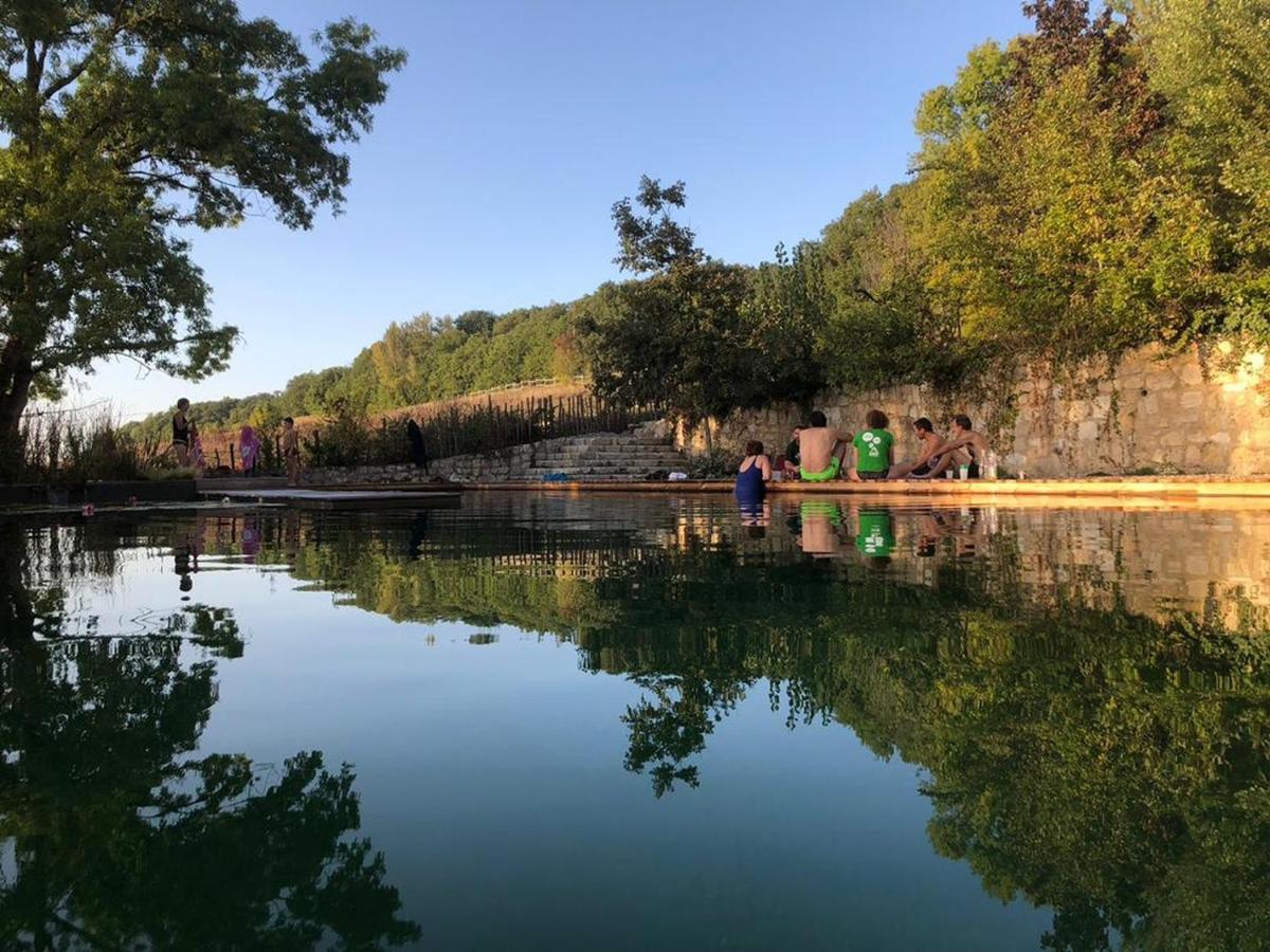 Grand Gite Les Cabanes De Fallot Pour 19 Personnes - Piscine Naturelle L'isle-Bouzon ภายนอก รูปภาพ